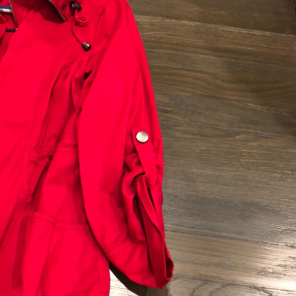 Red jacket - Picture 2 of 5